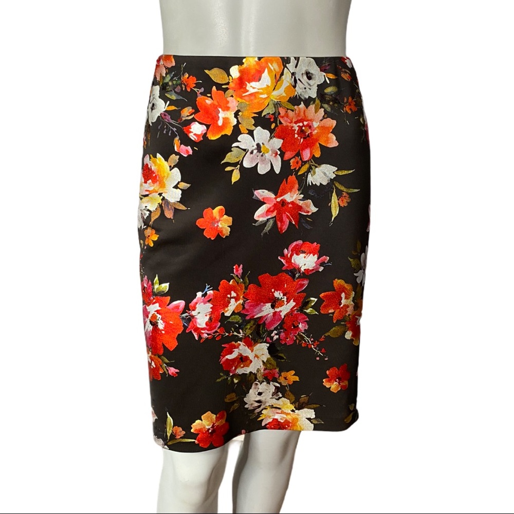 Frank Lyman Silky Floral Pencil Skirt Size 12